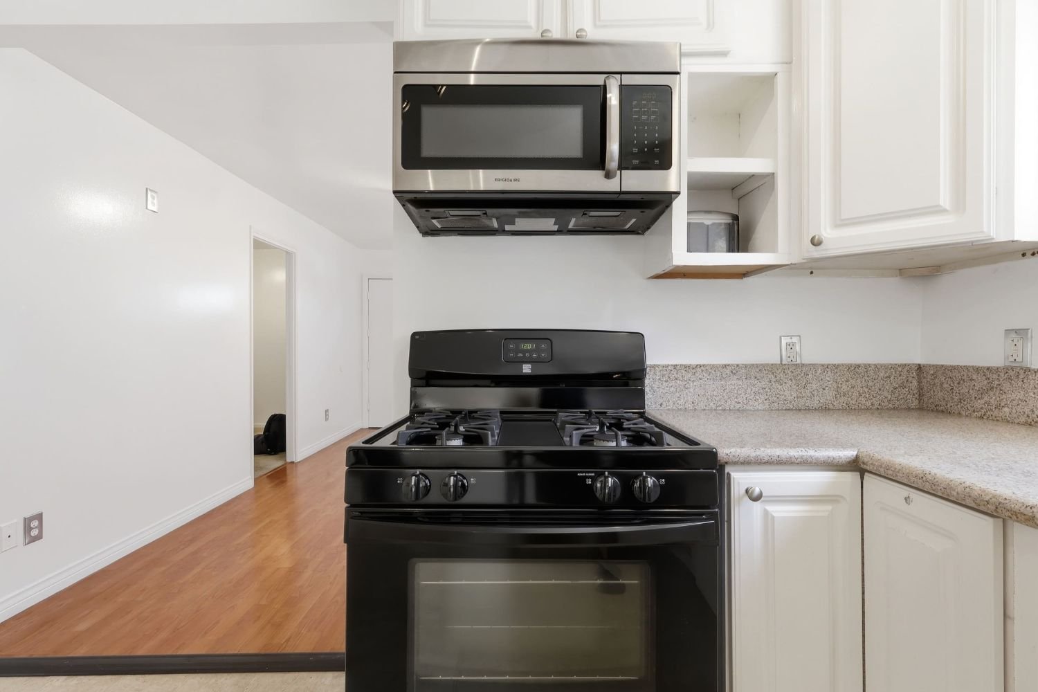 1668 Anaheim Street, Harbor City Casa Bella Realty Group