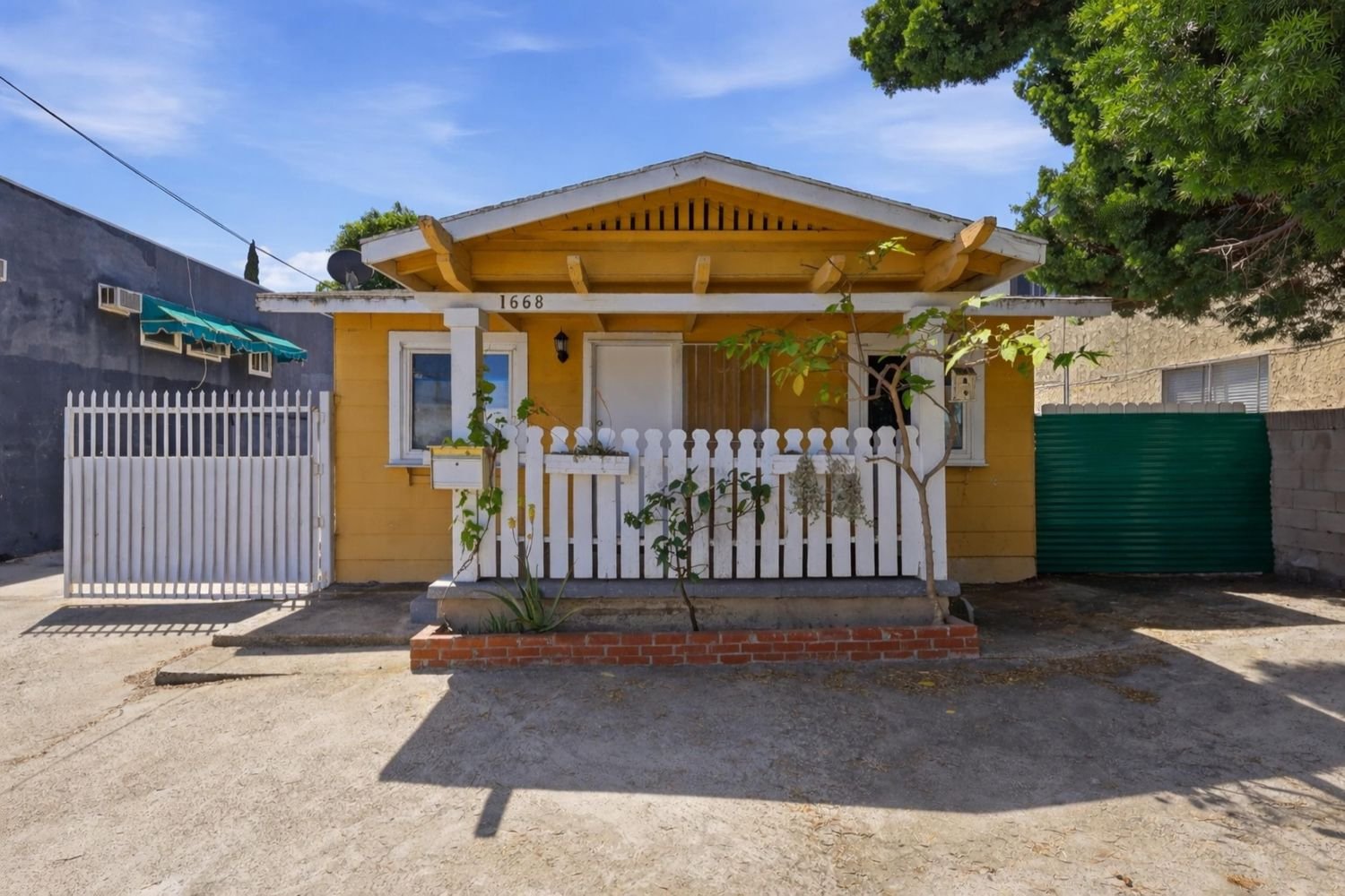 1668 Anaheim Street Harbor City CA 90710