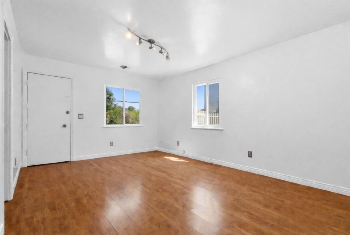 1668 Anaheim Street, Harbor City Casa Bella Realty Group